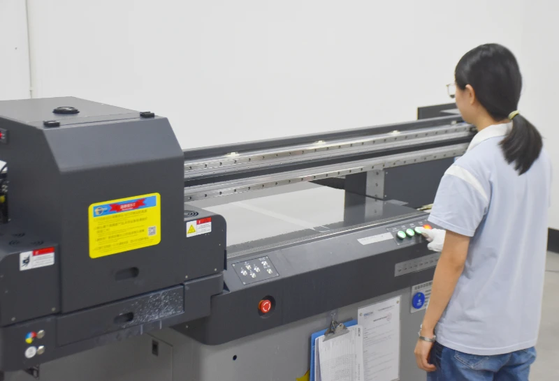 Kingco Digital Printing room